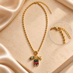 Collar En Rodio Con Dije Viajero De Zircones